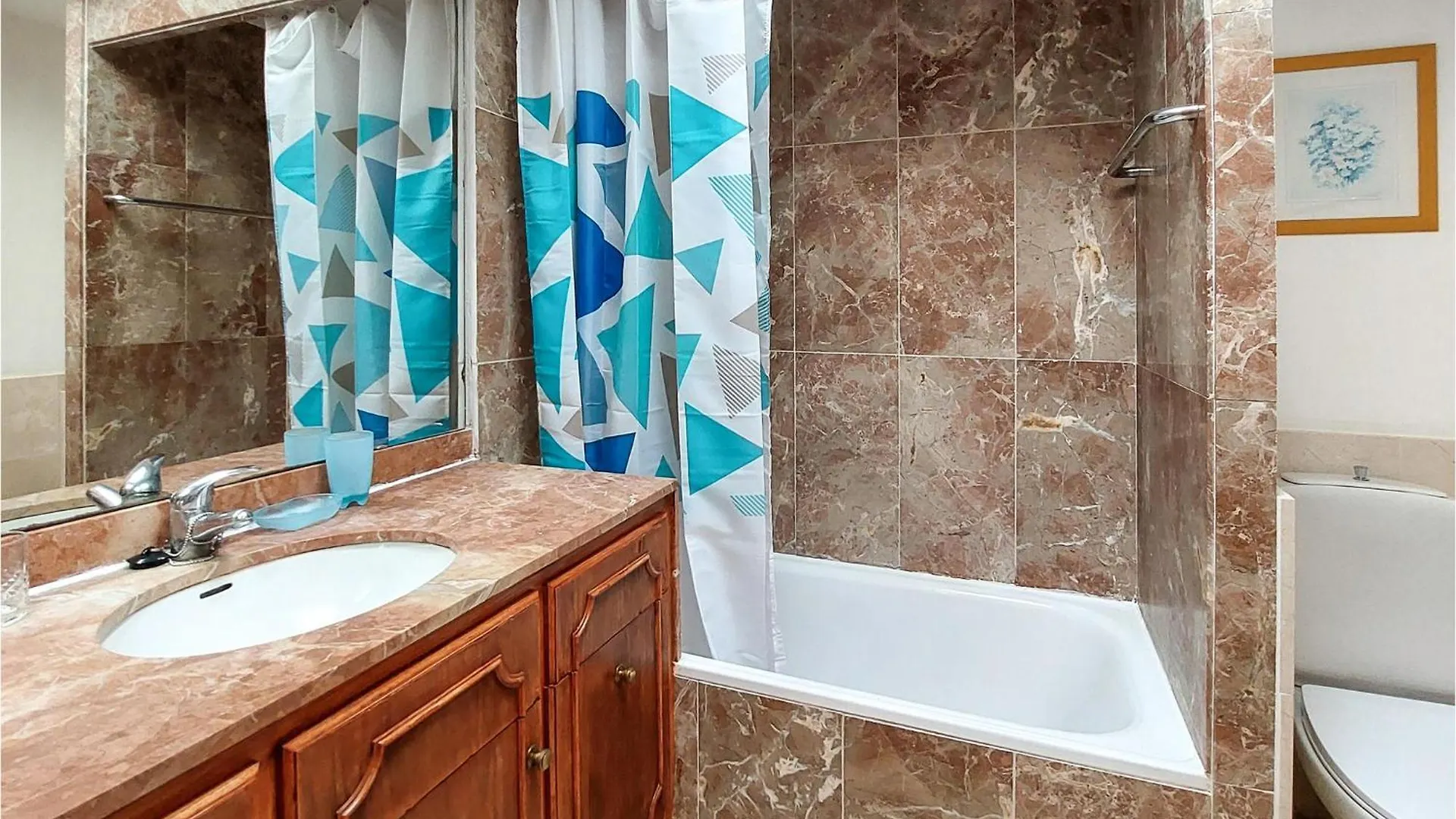 Stunning Apartment In Estepona With Wifi 0*,
